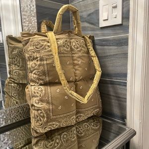 Bandana puffer tote